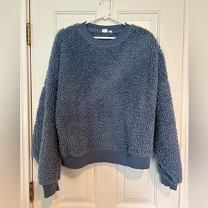 SALE: Gap super soft fuzzy steel blue crew sweatshirt/sweater, wider sleeve L